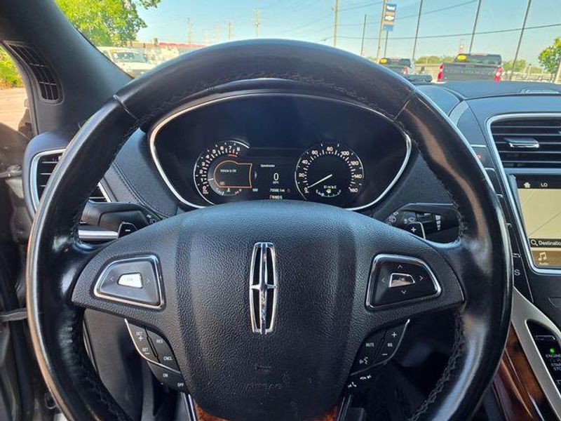 Used 2017 Lincoln MKX SelectImage 30