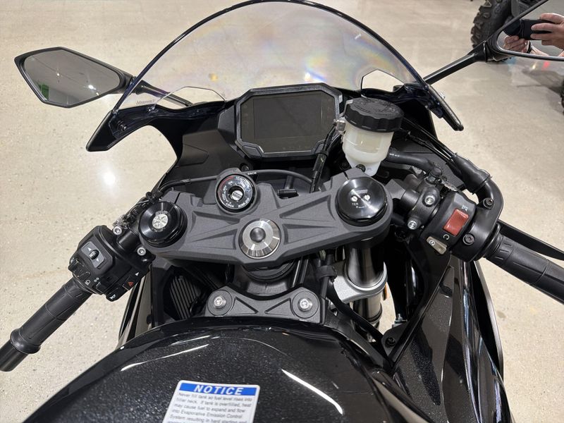 New 2026 Kawasaki NINJA ZX-6R Image 23