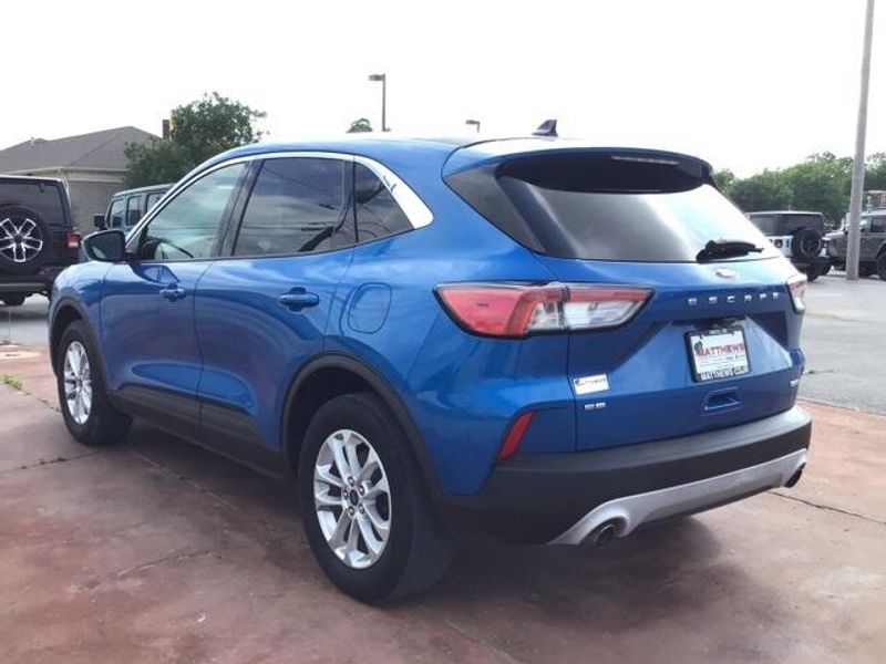 2020 Ford Escape SEImage 3