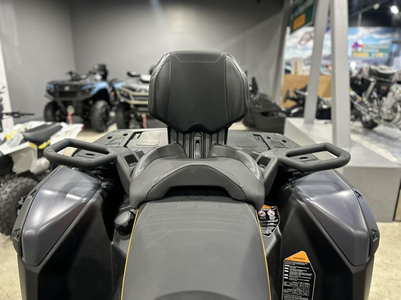New 2025 Can-Am OUTLANDER MAX XT-P 1000R Image 13