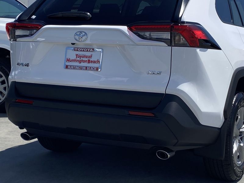 New 2025 Toyota RAV4 XLEImage 4