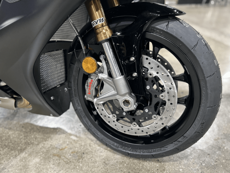 New 2025 Yamaha YZF-R1 Image 13