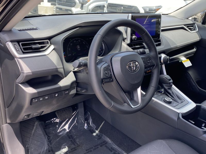 New 2025 Toyota RAV4 Hybrid XLEImage 13