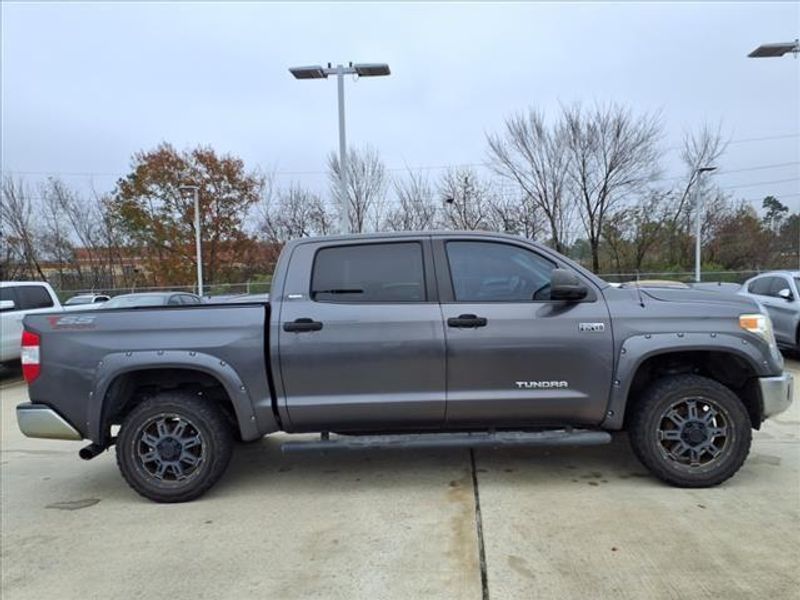 2016 Toyota Tundra SR5Image 5