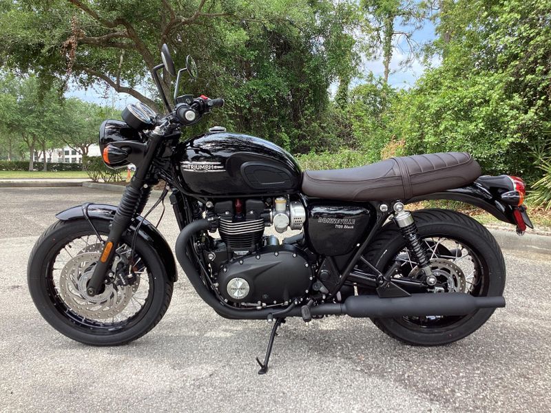 2025 Triumph Bonneville T120