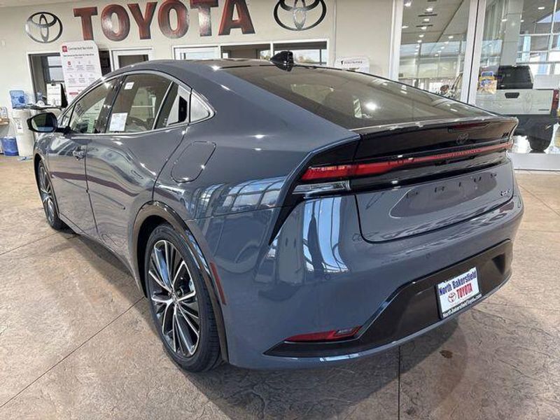 New 2026 Toyota Prius XLEImage 8