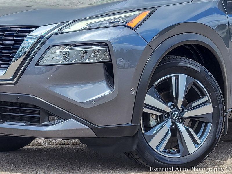 2022 Nissan Rogue SL photo 3