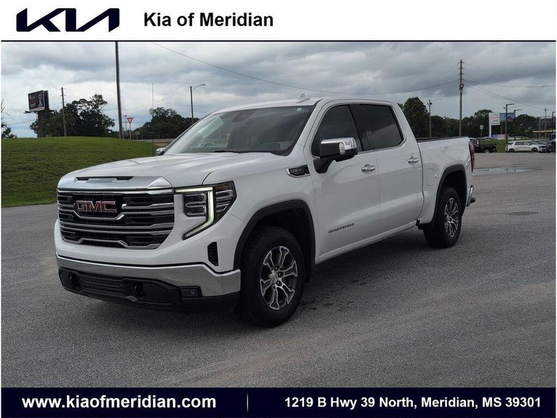 Used 2025 GMC Sierra 1500 SLTImage 1