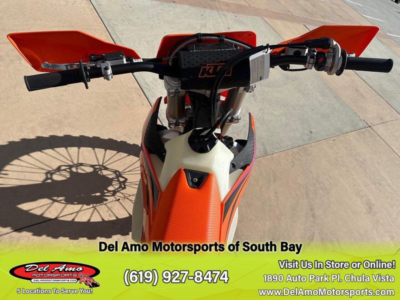 2024 KTM 500 XW-F  in a ORANGE exterior color. Del Amo Motorsports of South Bay (619) 547-1937 delamomotorsports.com 