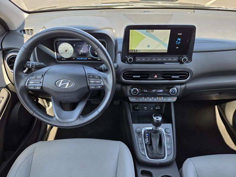 Used 2022 Hyundai Kona Limited DCT FWD