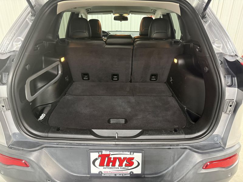 Used 2018 Jeep Cherokee Latitude PlusImage 7