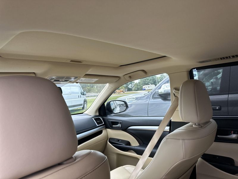 Used 2015 Toyota Highlander XLEImage 20