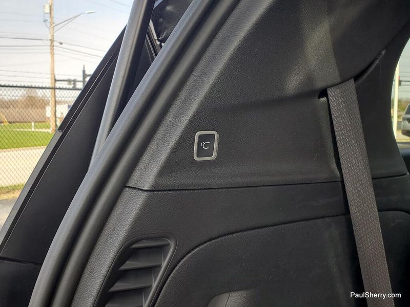 New 2026 Chrysler Pacifica Select