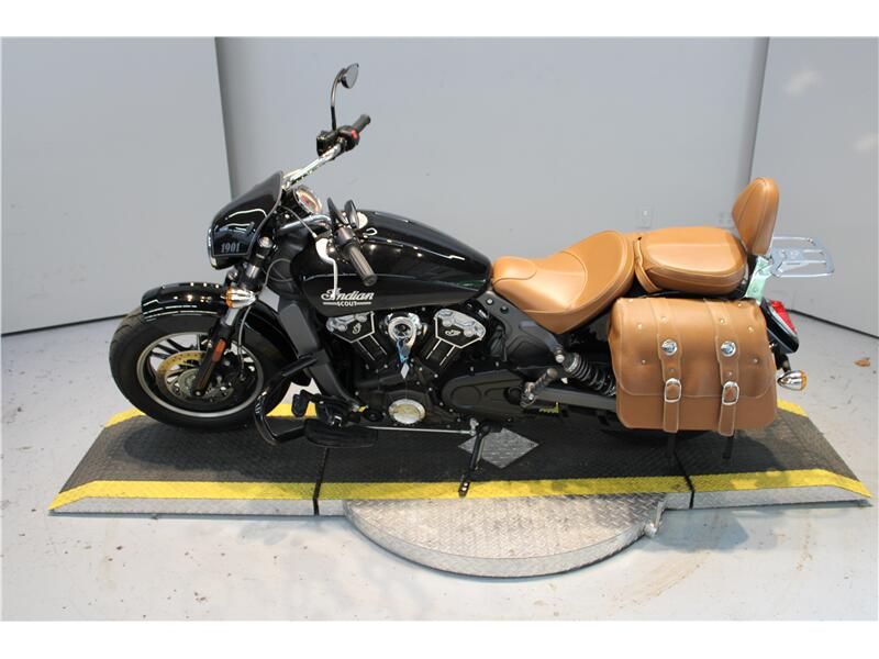 Used 2019 Indian Motorcycle Scout Image 2