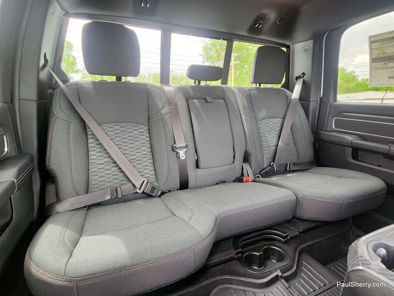 New 2025 RAM 2500 Big Horn Crew Cab 4x4 6'4' Box