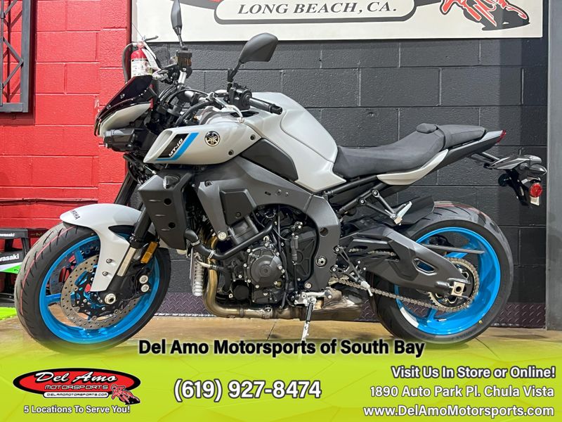 2025 Yamaha MT-10 Image 6