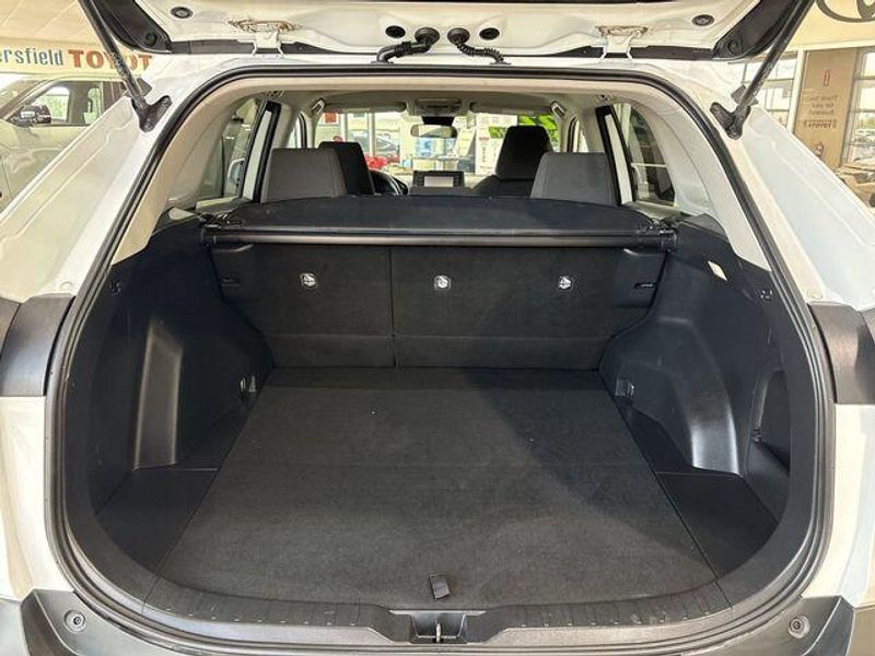 Used 2022 Toyota RAV4 Hybrid LEImage 23