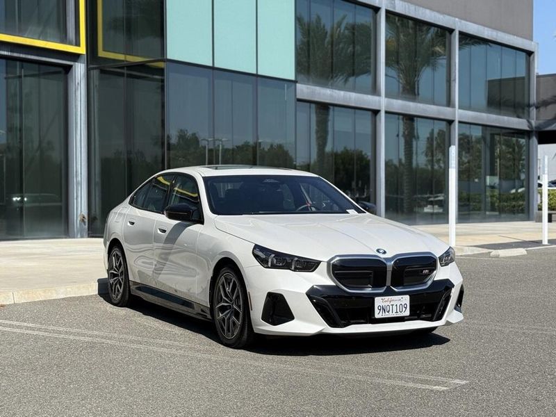 2024 BMW i5 M60Image 4