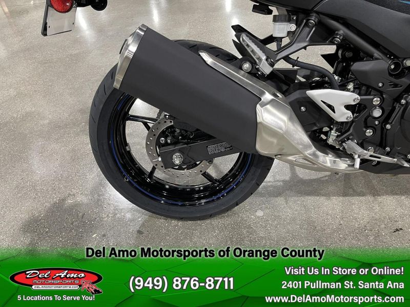 2025 Kawasaki NINJA 500 ABS Image 8