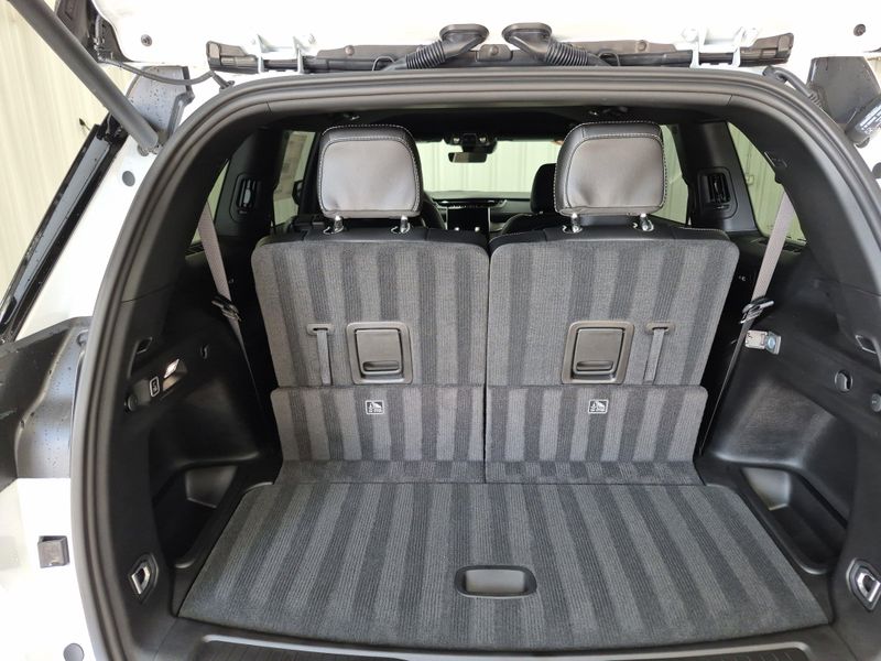 New 2025 Jeep Grand Cherokee L Limited 4x4Image 15