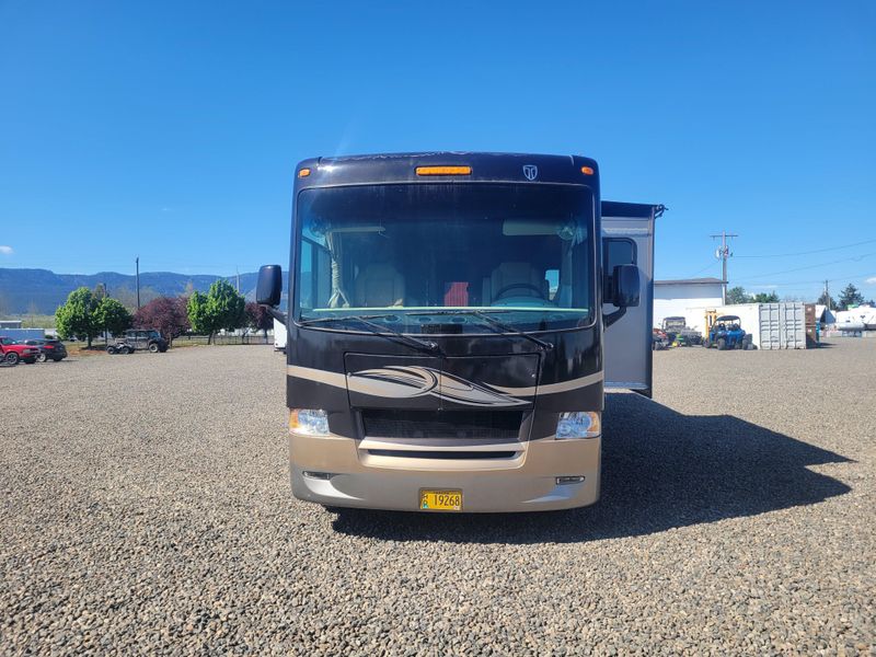 Used 2012 THOR M-32A  FORD Image 8