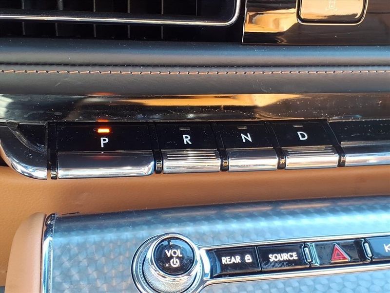 Used 2023 Lincoln Aviator Black LabelImage 26