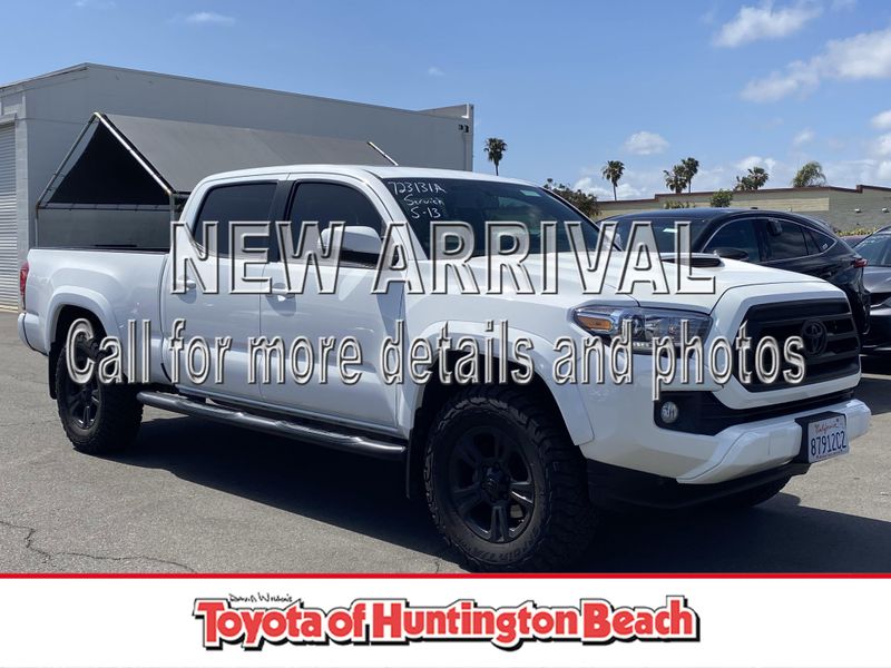 2017 Toyota Tacoma TRD SportImage 1