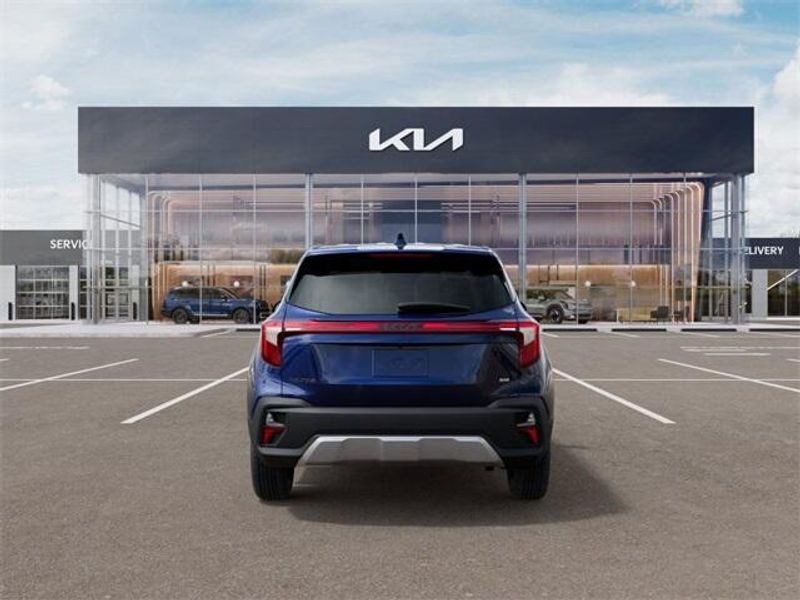 2025 Kia Seltos LXImage 5
