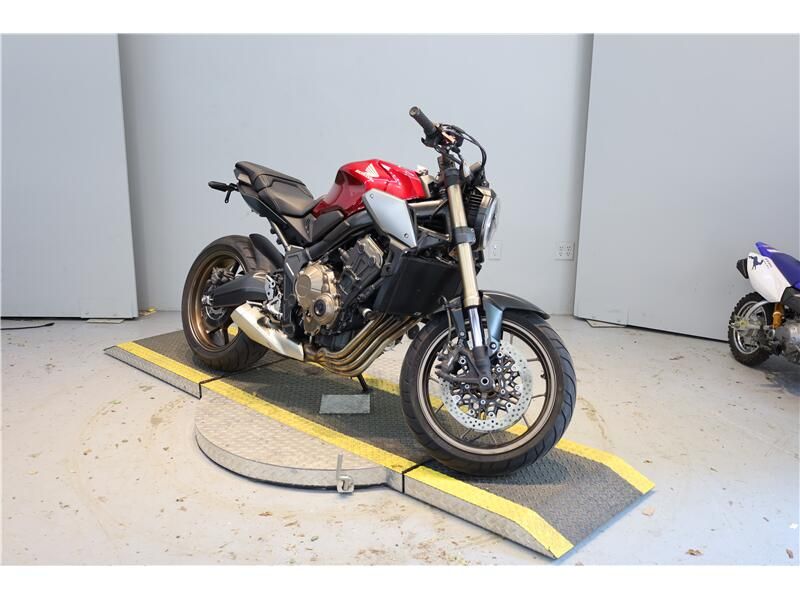Used 2019 Honda CB650R ABS Image 2