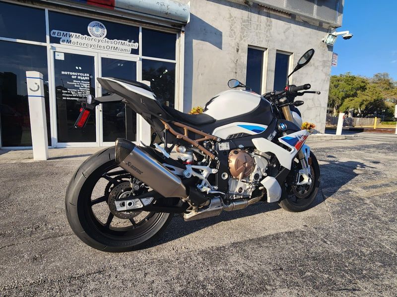 Used 2023 BMW S 1000 R Image 12