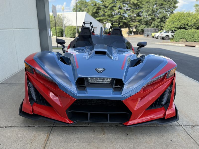 2025 Polaris SLINGSHOT R MANUALImage 4