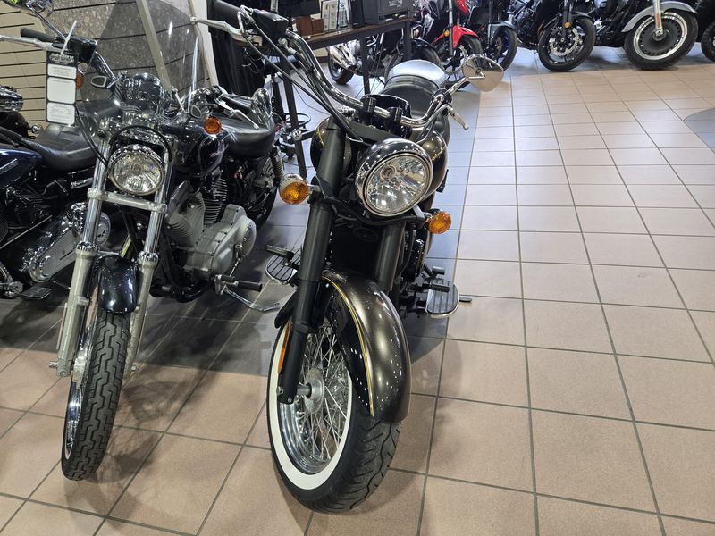 2023 Kawasaki VULCAN 900 CLASSIC Image 7
