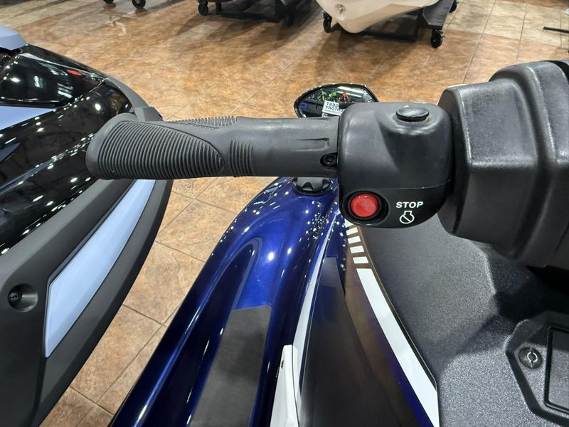 Used 2018 Yamaha EX SPORT-YACHT BLUE&sol;WHITE Image 12