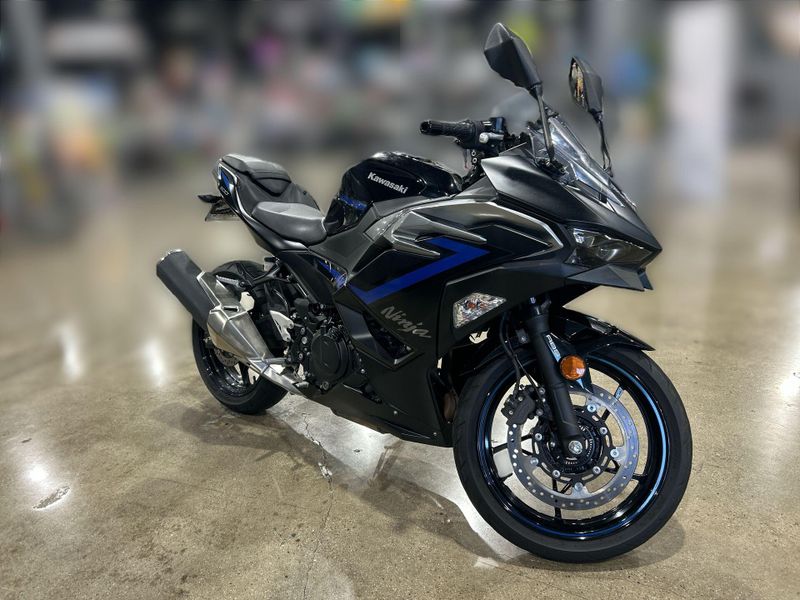 Used 2025 Kawasaki NINJA 500 Image 10