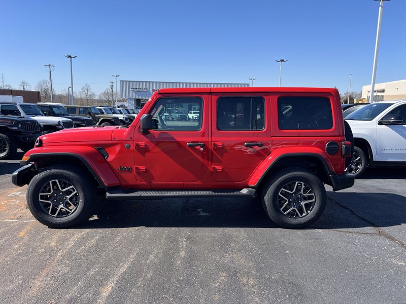 New 2026 Jeep Wrangler 4-door SaharaImage 11