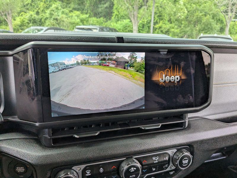 2025 Jeep Wrangler 4xe Willys photo 20
