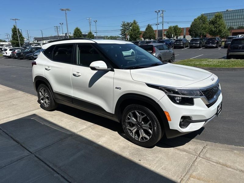 2022 Kia Seltos EXImage 3