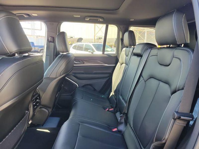 New 2026 Jeep Grand Cherokee Limited 4x4