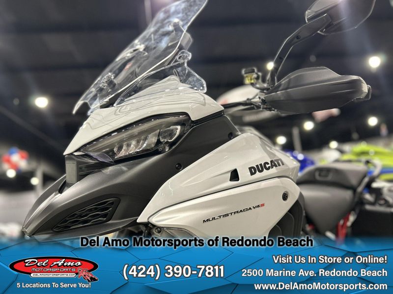 2024 Ducati MULTISTRADA V4 S TRAVEL & RADAR SPOKED WHEELS Image 21
