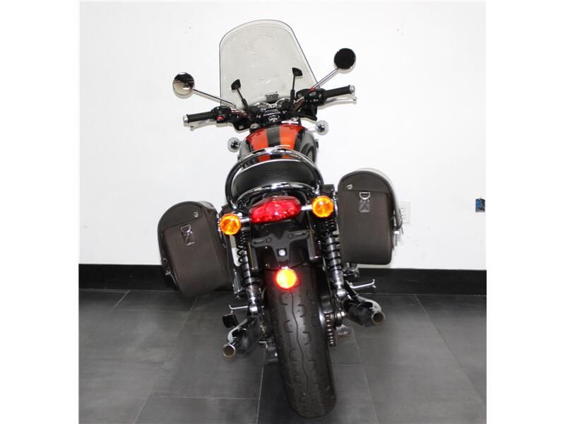 Used 2020 Triumph BONNEVILLE T120 Image 2