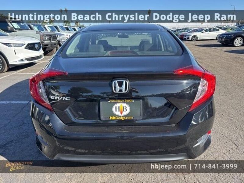 2018 Honda Civic LXImage 6