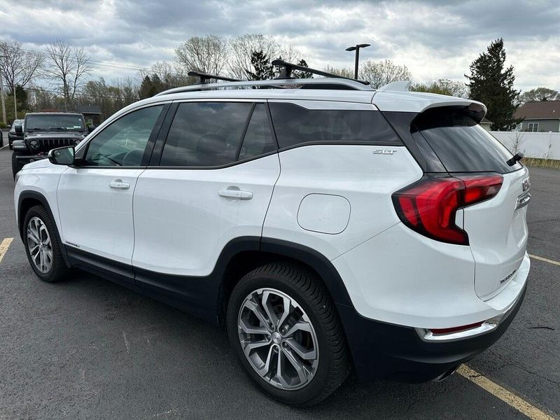 2020 GMC Terrain SLTImage 15