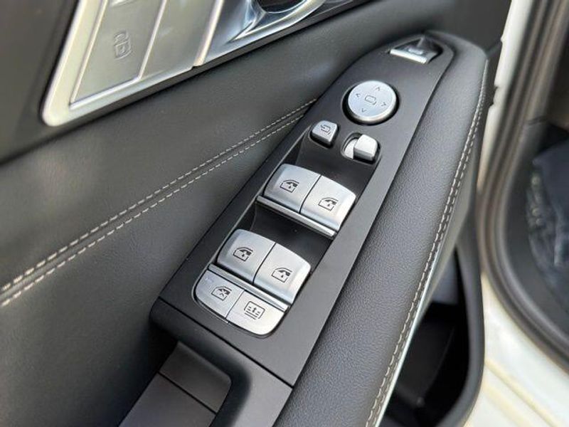 New 2026 BMW X7 xDrive40iImage 16