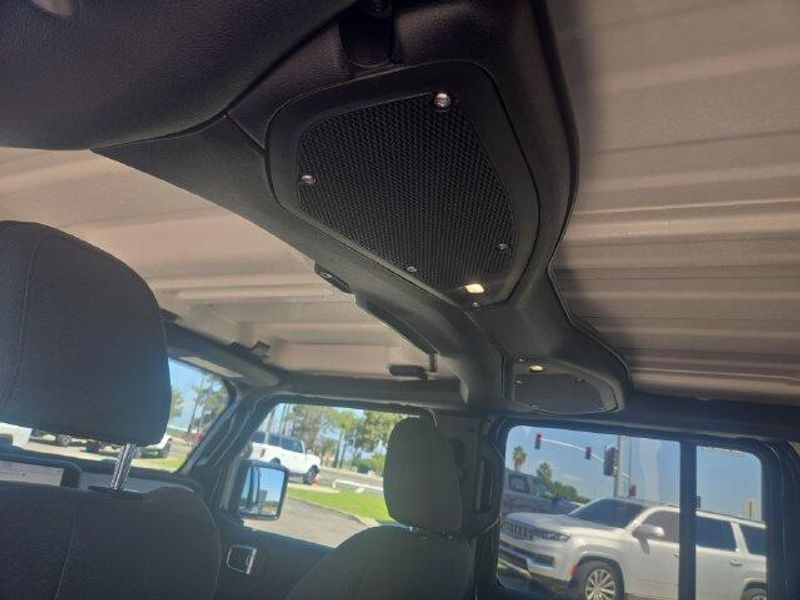 Used 2026 Jeep Wrangler SaharaImage 17