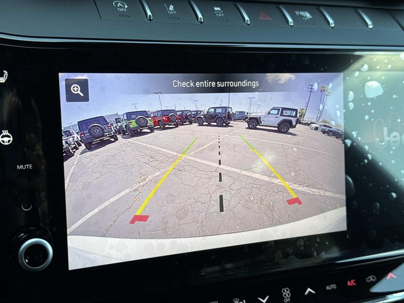 New 2026 Jeep Grand Cherokee L Laredo Altitude 4x4