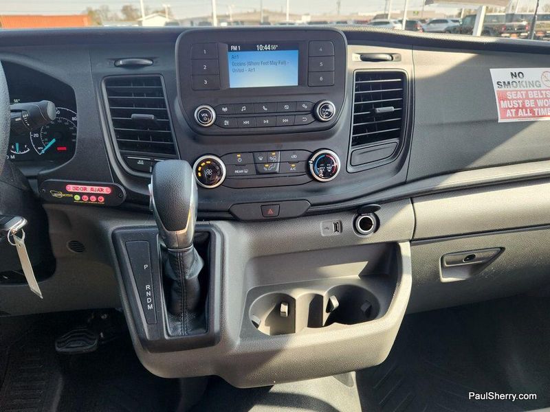 2022 Ford Transit Wagon XLImage 45