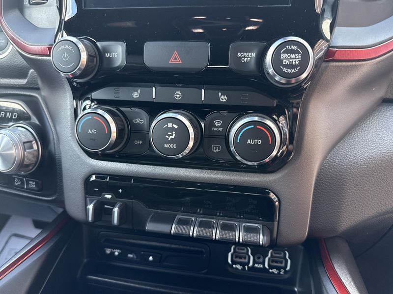 Used 2019 RAM 1500 RebelImage 25