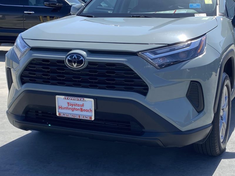 2023 Toyota RAV4 XLEImage 9