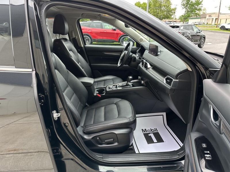 2023 Mazda CX-5 2.5 S Premium PackageImage 16