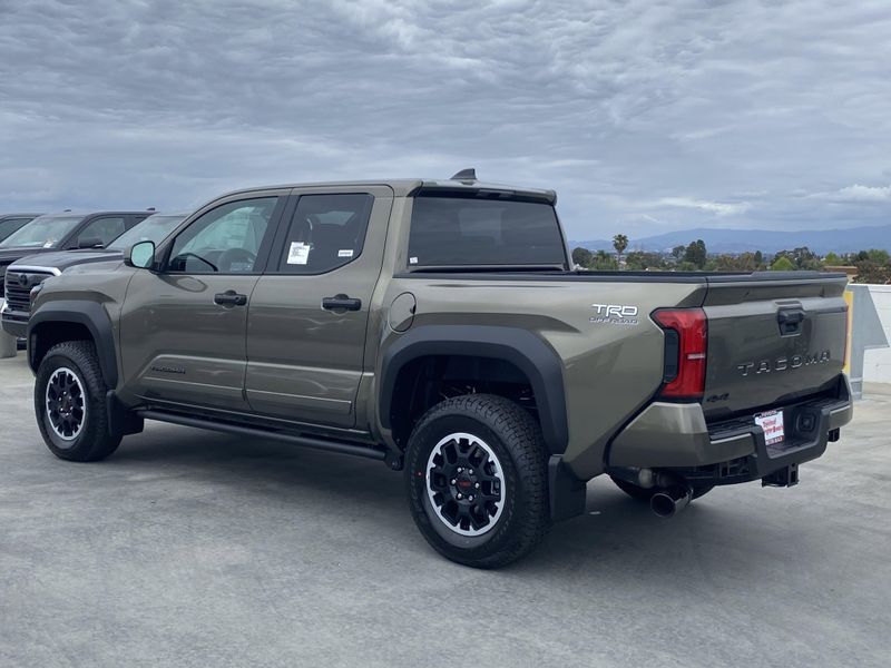 2025 Toyota Tacoma TRD Off RoadImage 5